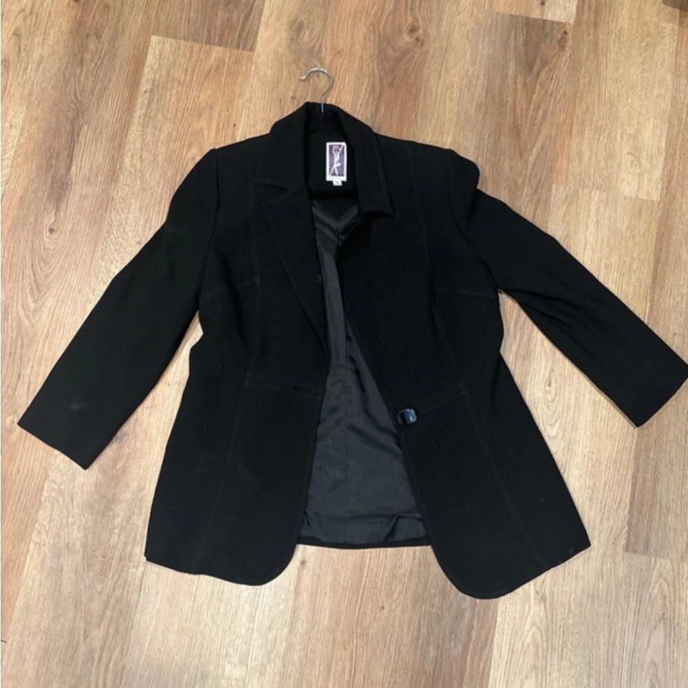 Elegant Black Women's Blazer